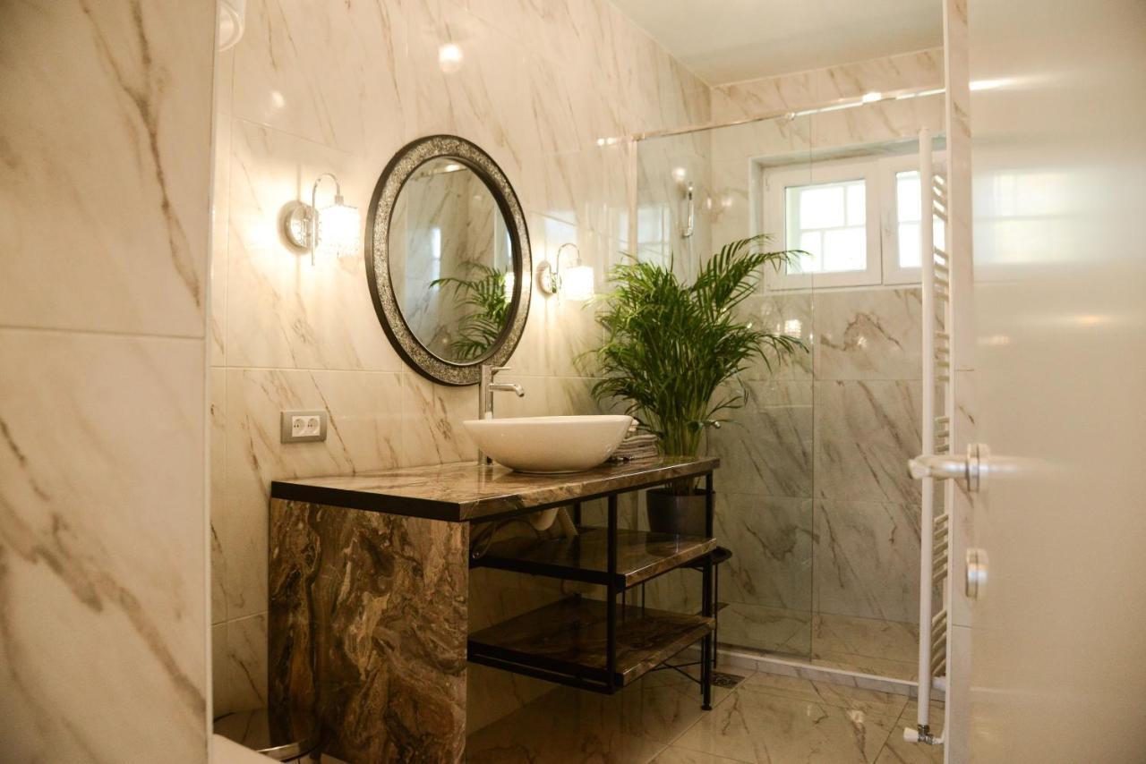 Crystal-Modern Apartment In The Center Of ノヴィ・サド エクステリア 写真