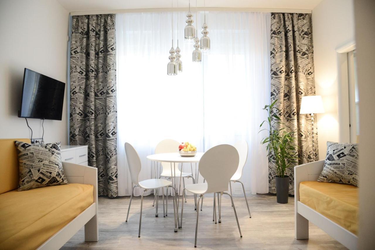 Crystal-Modern Apartment In The Center Of ノヴィ・サド エクステリア 写真