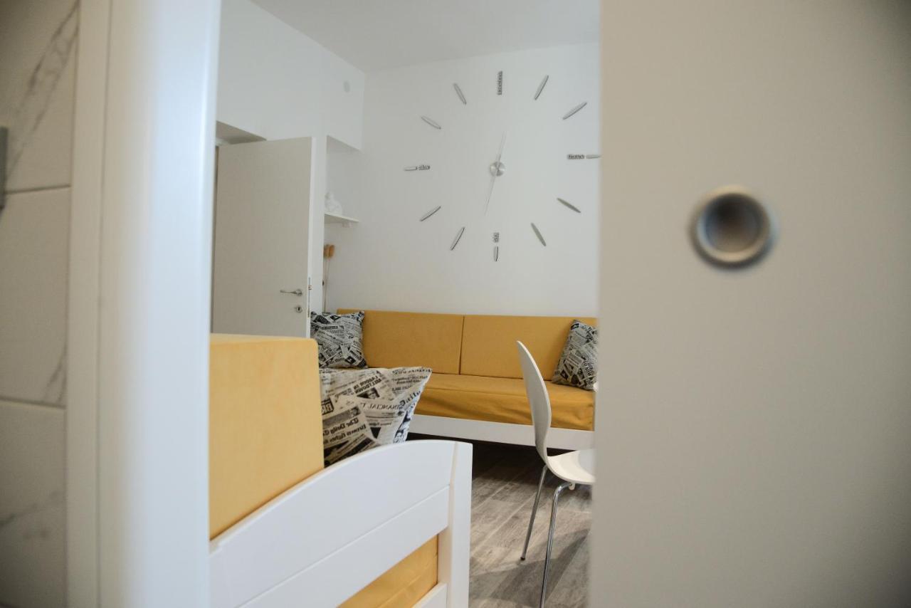 Crystal-Modern Apartment In The Center Of ノヴィ・サド エクステリア 写真